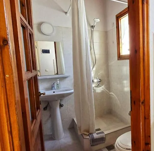 Twins By Mina * Ornos (Mykonos)