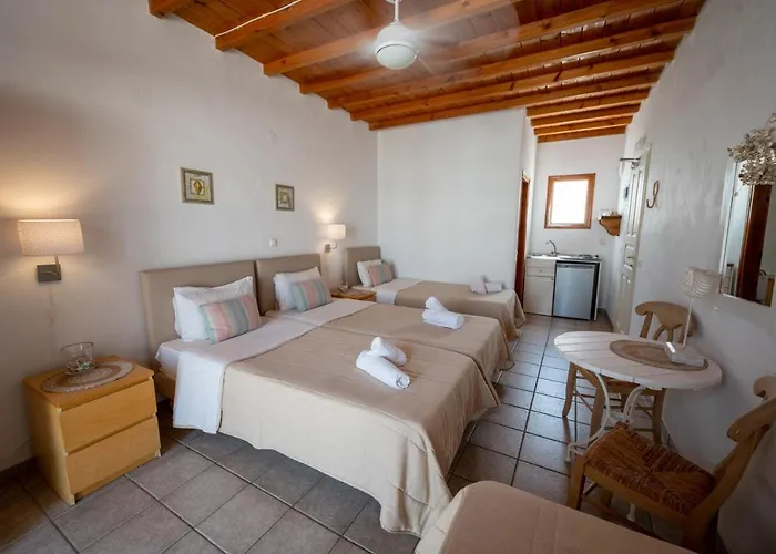 Twins By Mina أورنوس