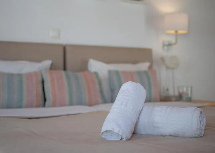 Twins By Mina 오르노스